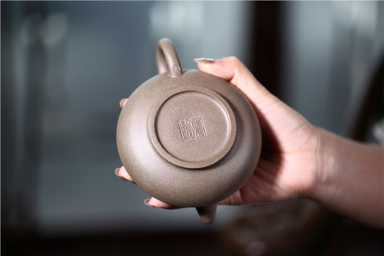 姚华君作品 自在