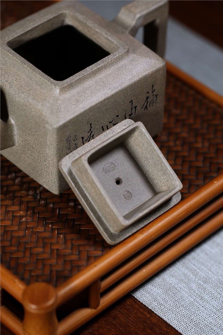庄其芳作品 亚明四方图片
