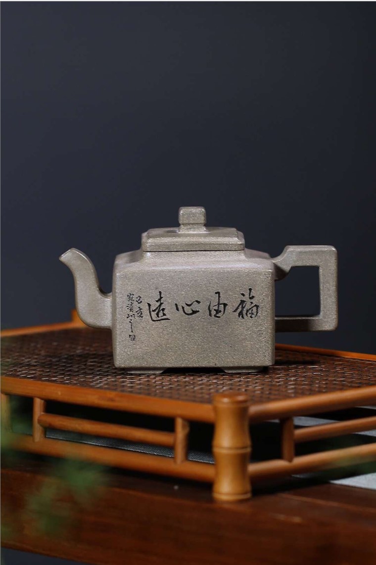 庄其芳作品 亚明四方图片