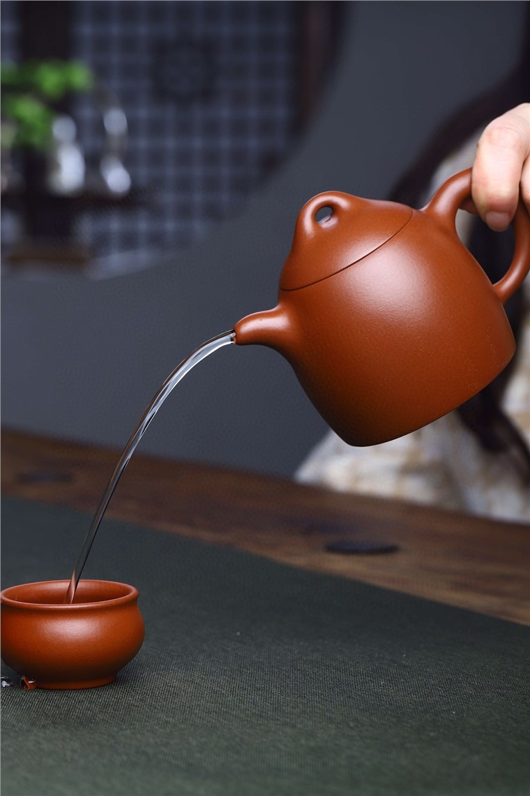 朱水娟作品 秦权套组图片