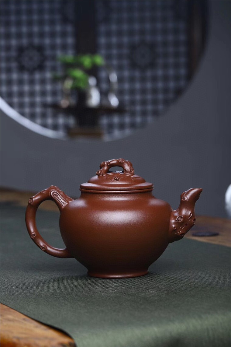 范文杰作品 松鼠葡萄图片