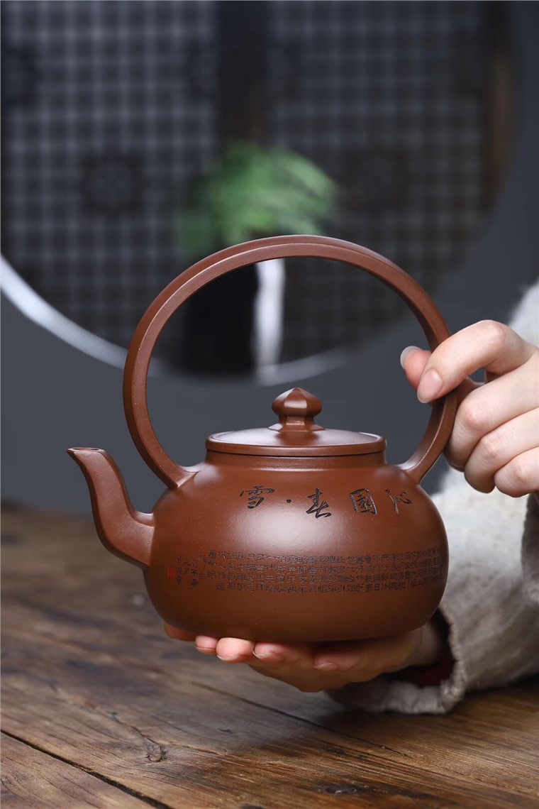 范文杰作品 大彬提梁图片