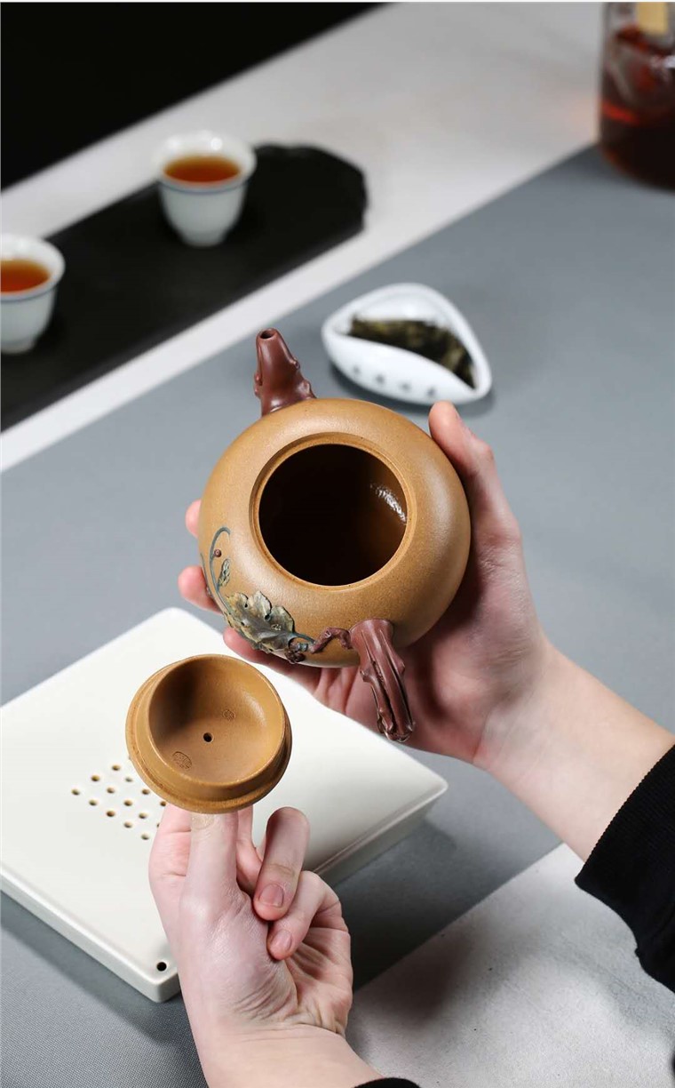 蒋惠娟作品 葡萄壶图片