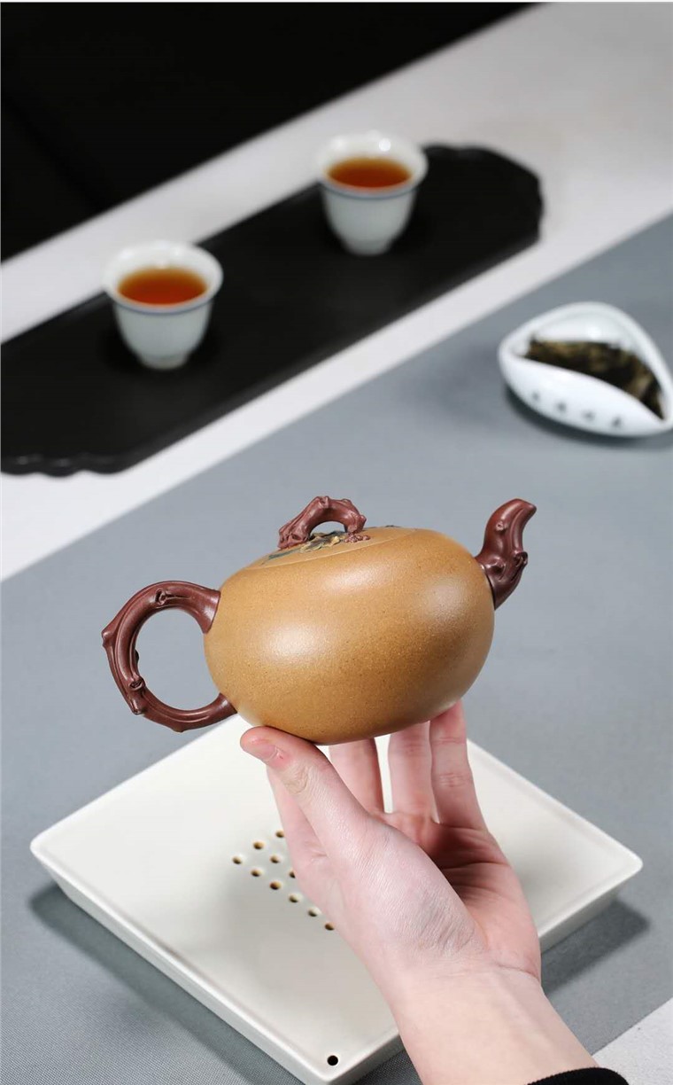 蒋惠娟作品 葡萄壶图片