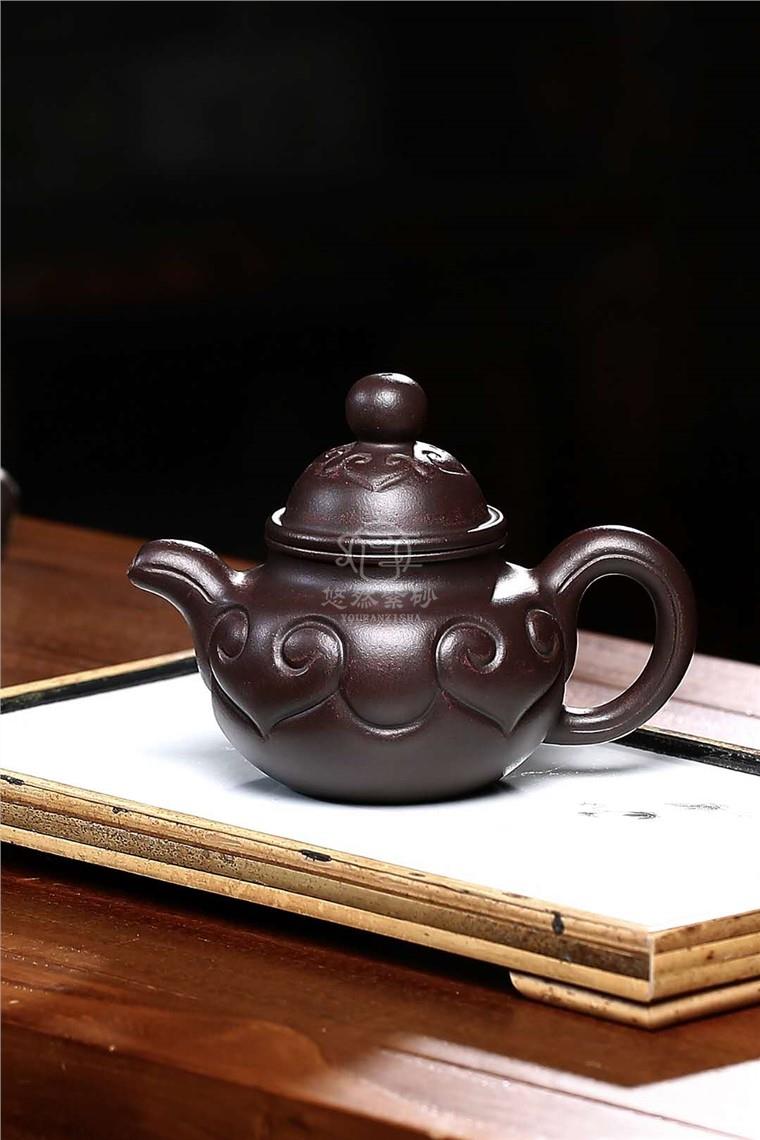 许莘梓作品 如意掇球图片