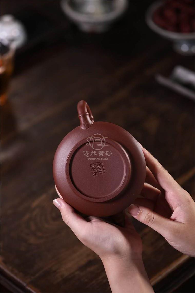 范晓丽作品 泥绘牛盖