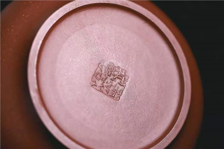 范微琴作品 瑞狮壶图片
