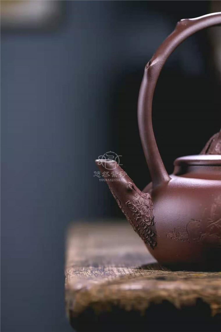 范微琴作品 提梁古松图片