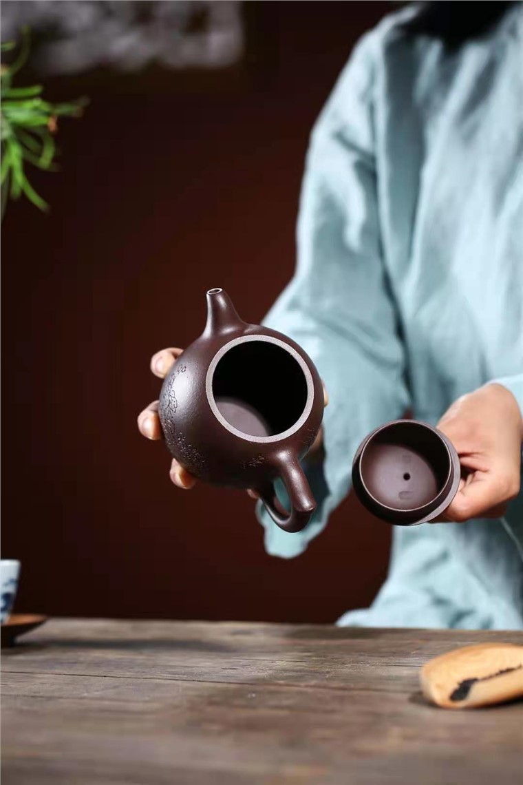 陈顺根作品 秦权壶图片