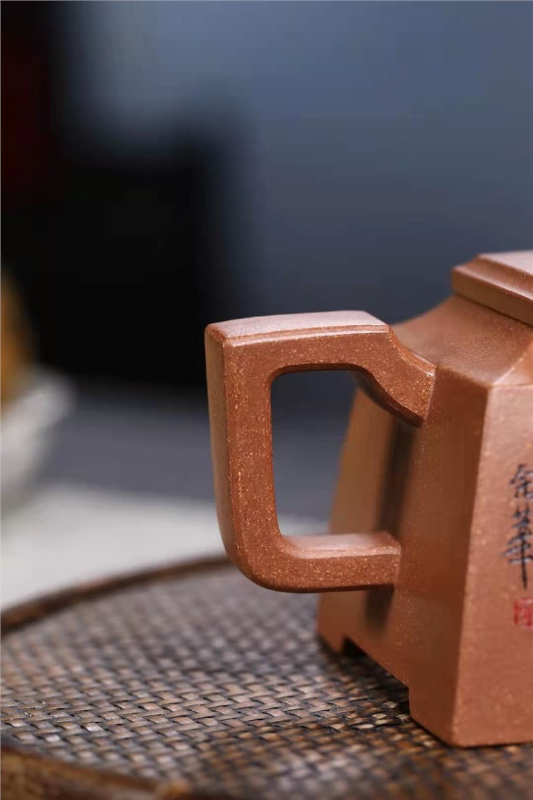 郭余华作品 正四方图片