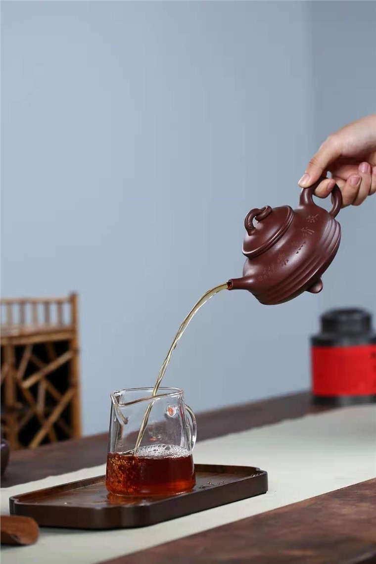 陈顺根作品 鱼乐壶