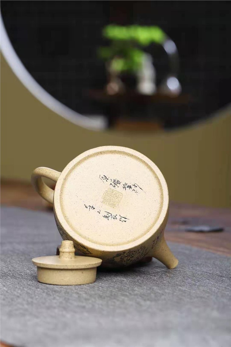 郭余华作品 汉铎