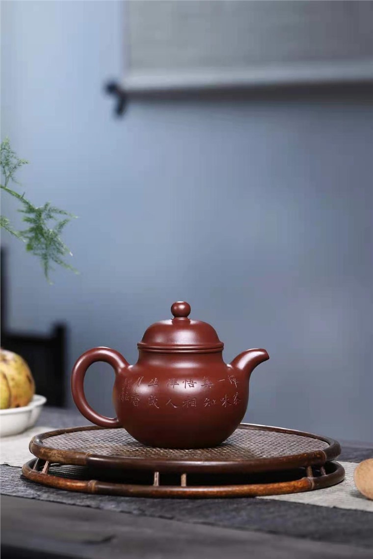 郭余华作品 掇球图片