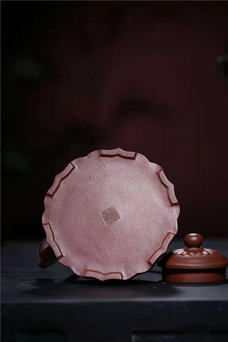 王国祥作品 裙花提梁图片