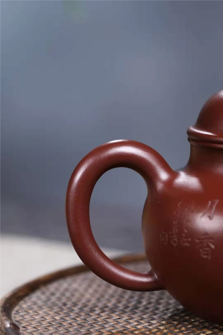郭余华作品 掇球图片