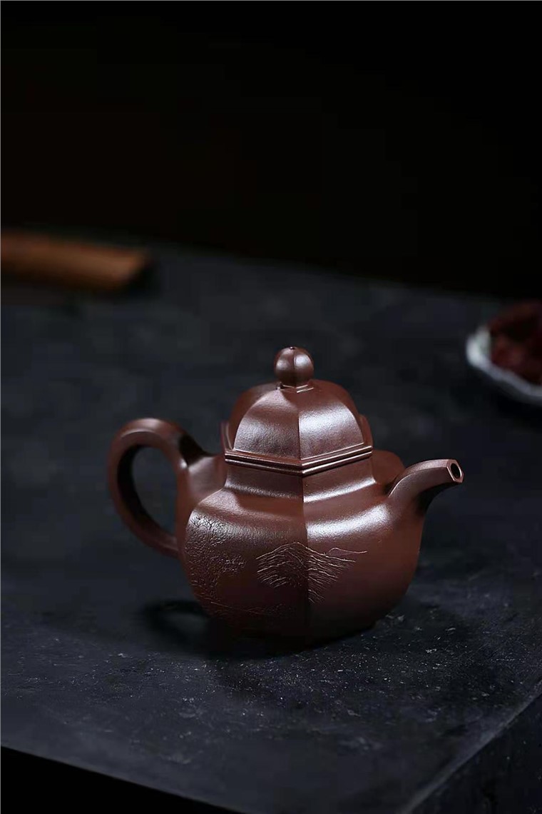 王国祥作品 六方掇球图片