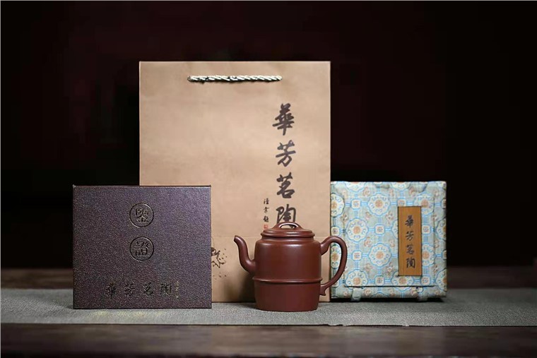 许华芳作品 锦缘壶