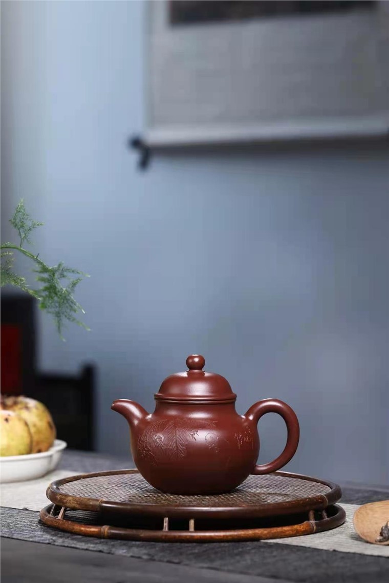 郭余华作品 掇球图片