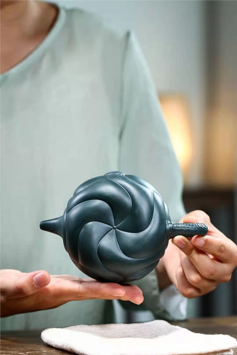 张伟军作品 鱼化龙图片