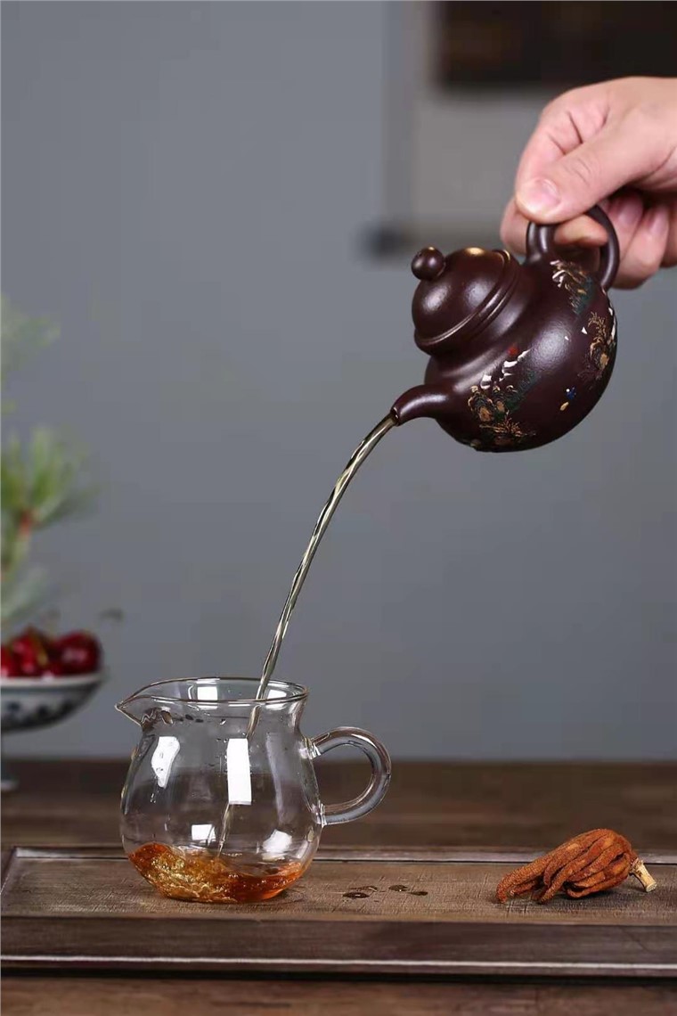 陈顺根作品 泥绘掇球壶