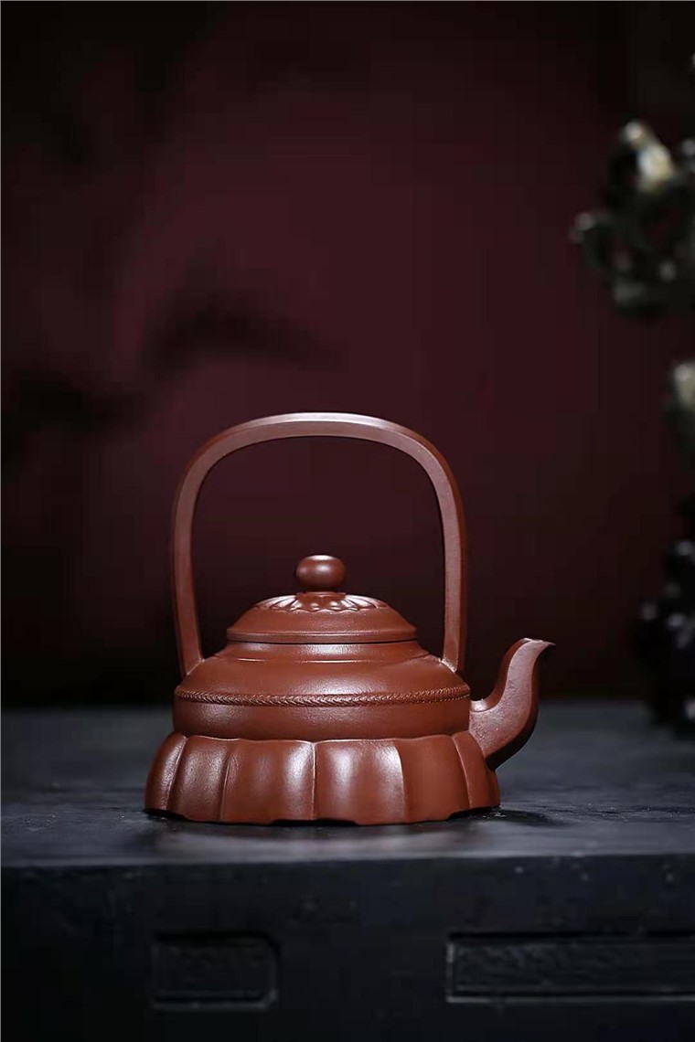 王国祥作品 裙花提梁图片