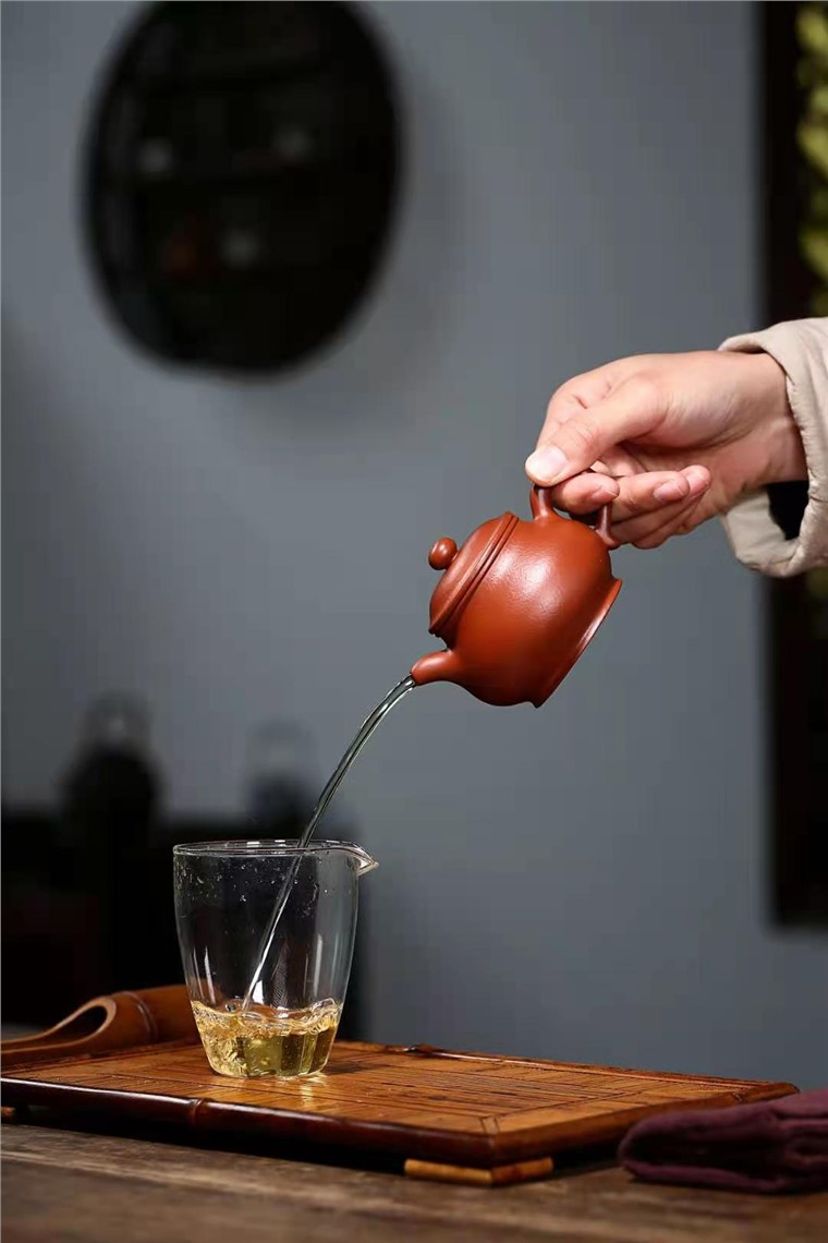 杨鹏作品 潘壶
