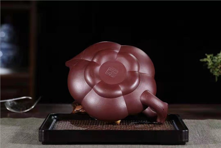 张伟军作品 大圣桃
