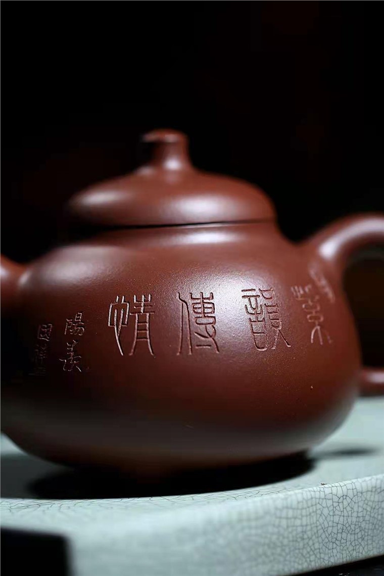 王国祥作品 三足乳丁图片