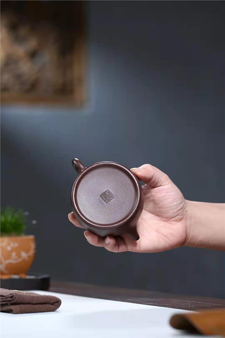 陈亚萍作品 德钟图片
