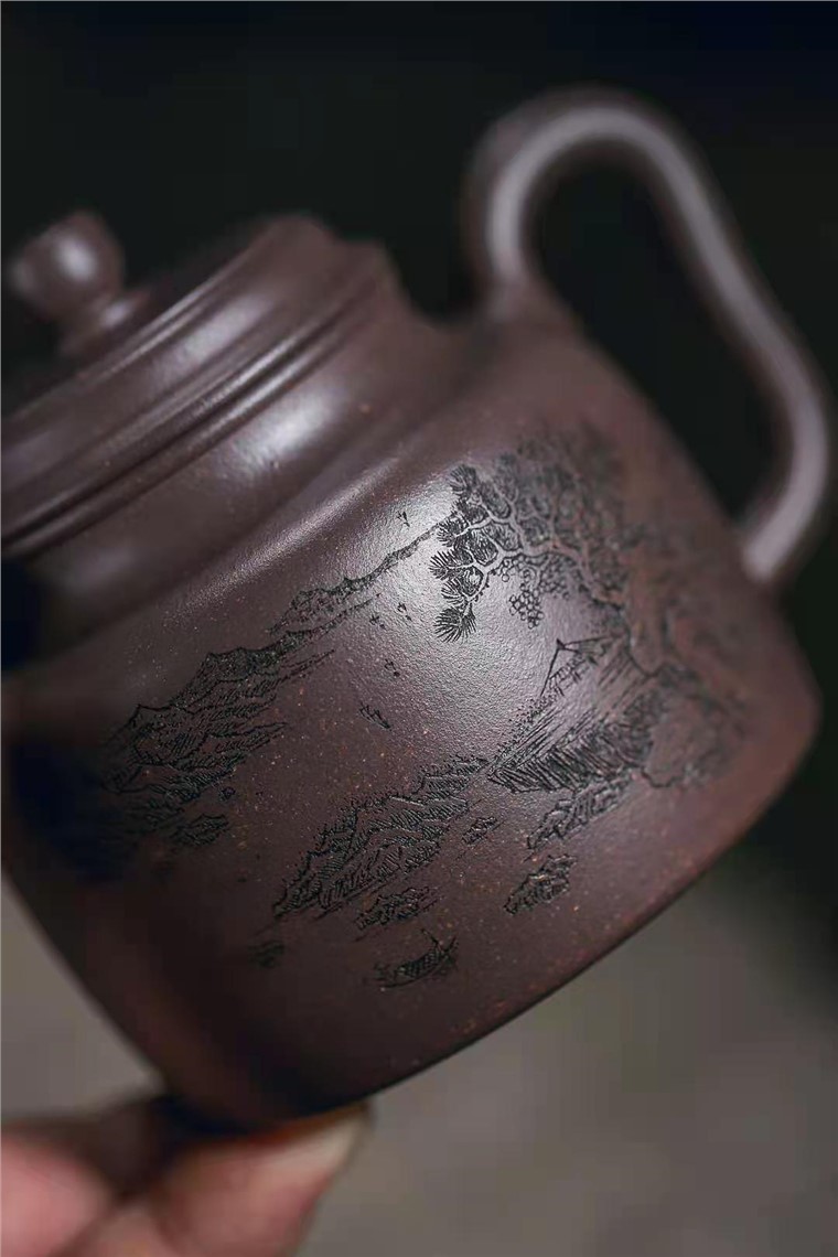 牟锦芬作品 高德钟图片