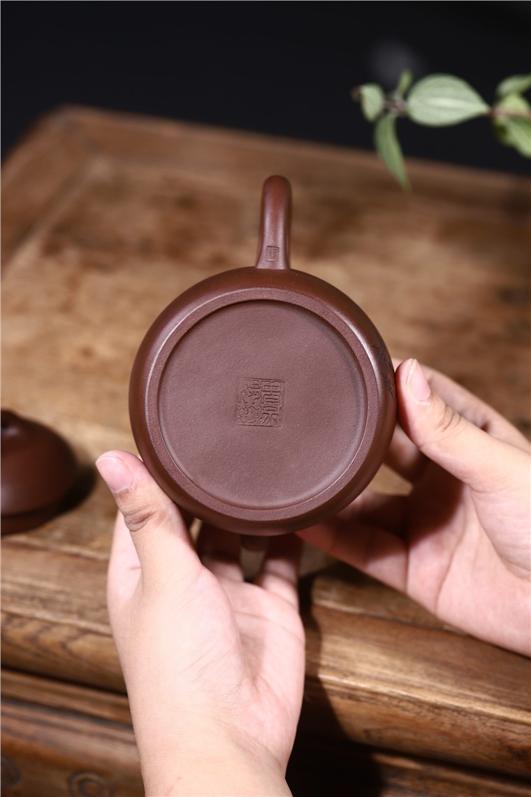 史宗娟作品 秦权