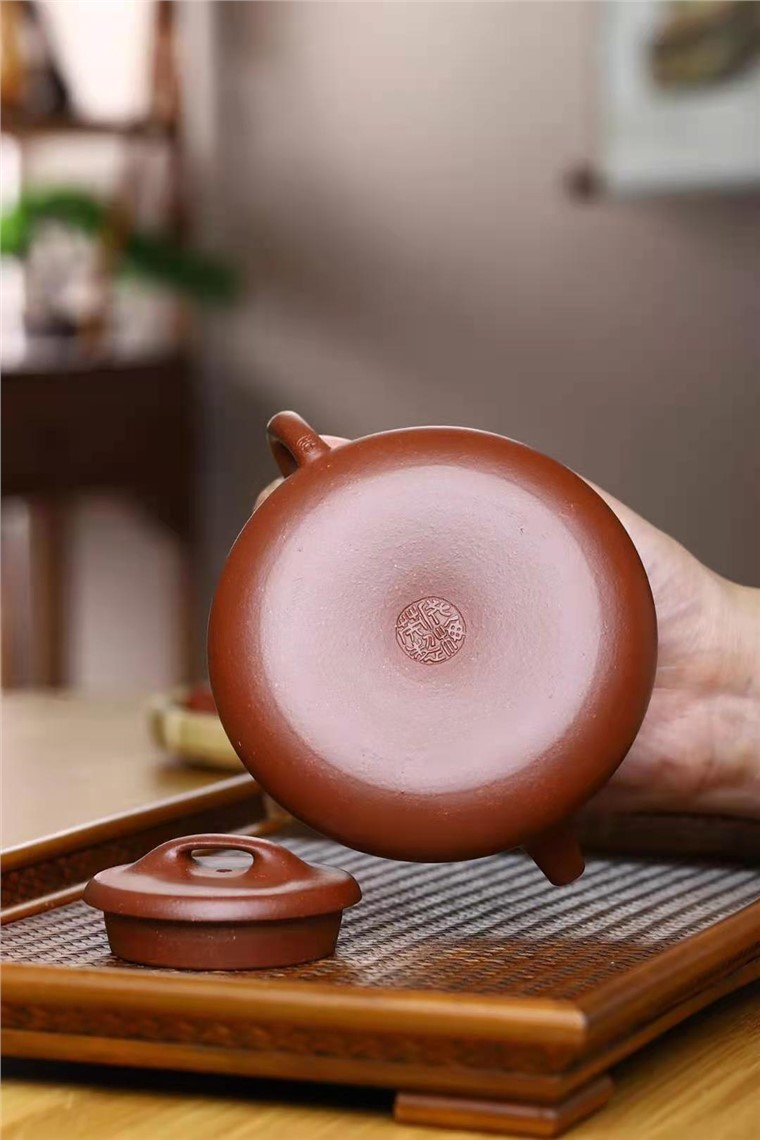 成梅英作品 纳瓢图片