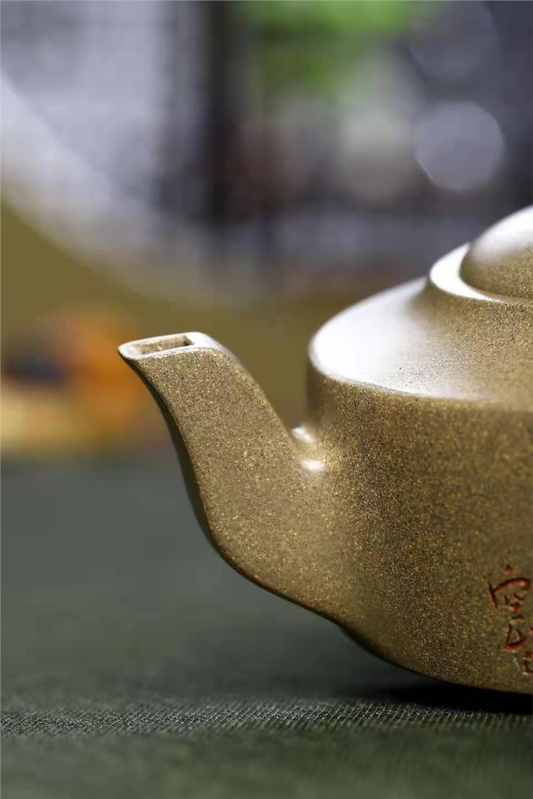 朱正琴作品 蟹壳青图片