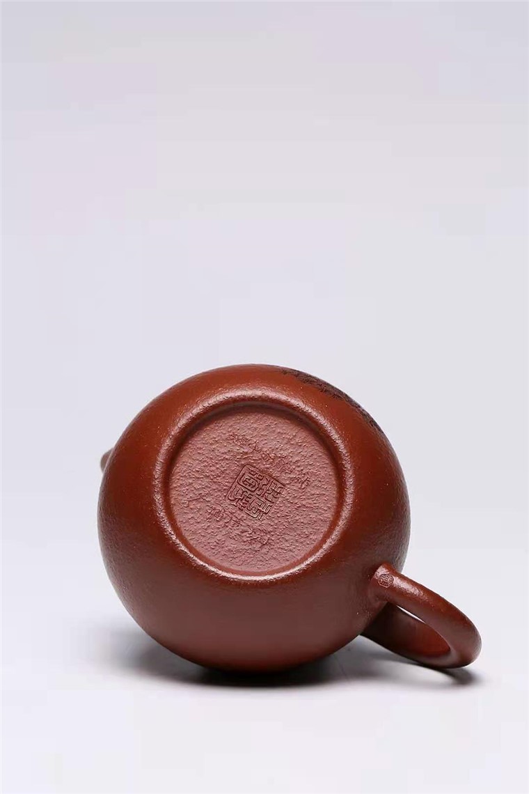 范秀芳作品 龙蛋