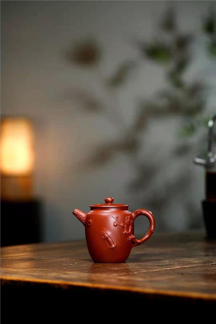 单志萍作品 贴花宫灯图片