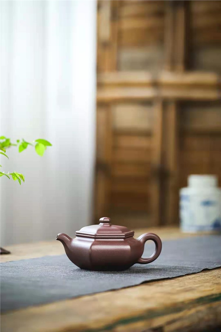 牟锦芬作品 六方仿古图片