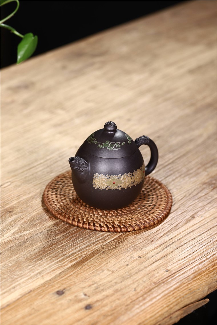 范君浩作品 龙蛋图片
