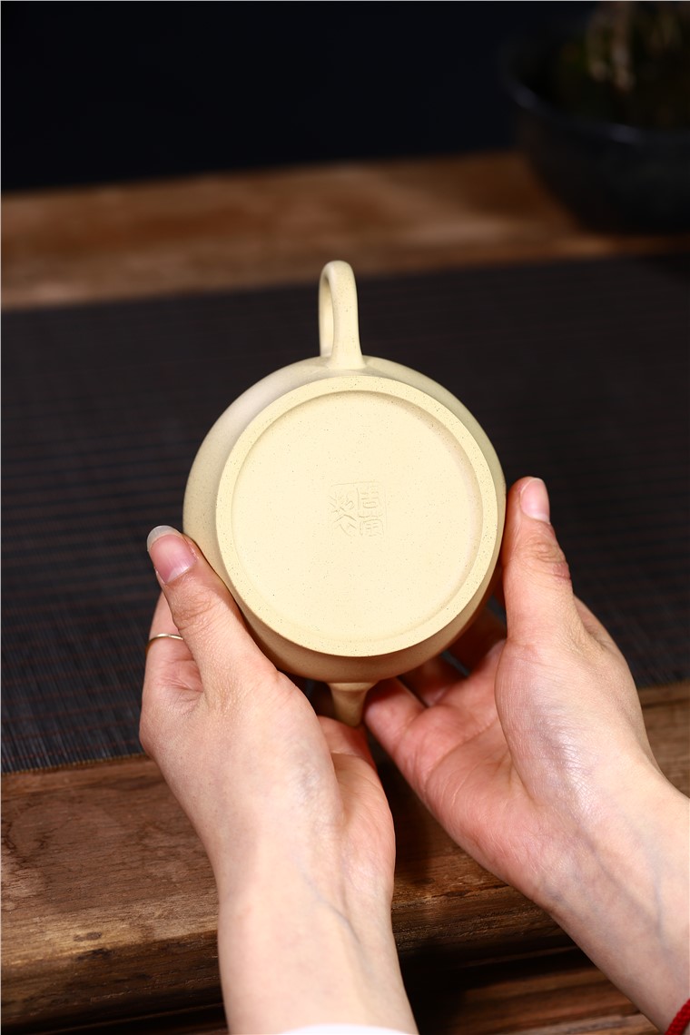 周莹作品 心经菱韵