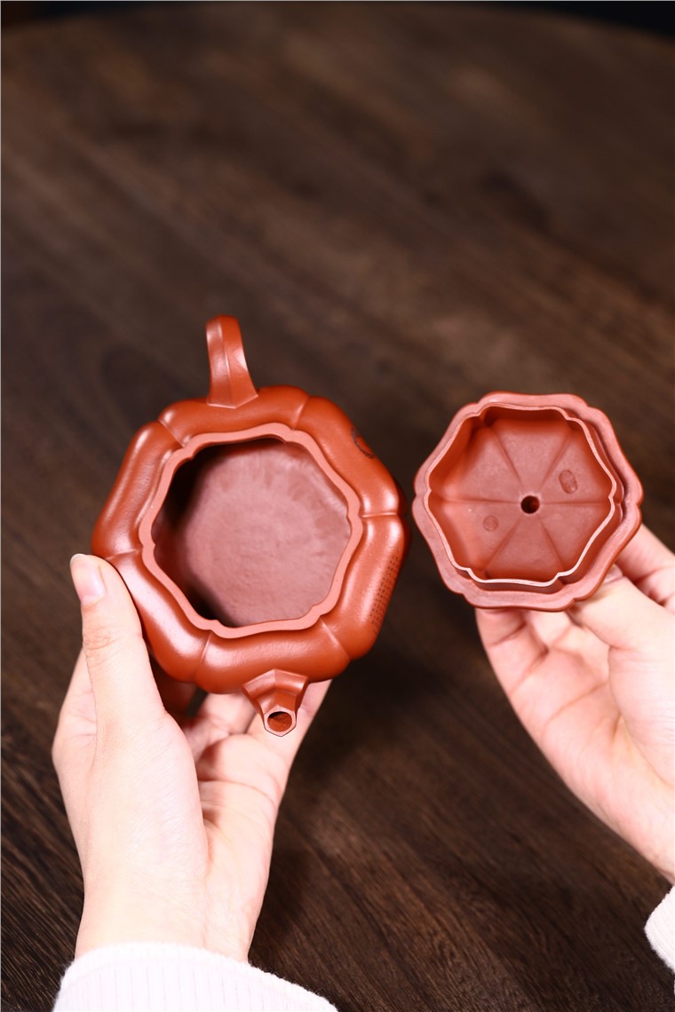 徐勤作品 筋纹宫灯图片