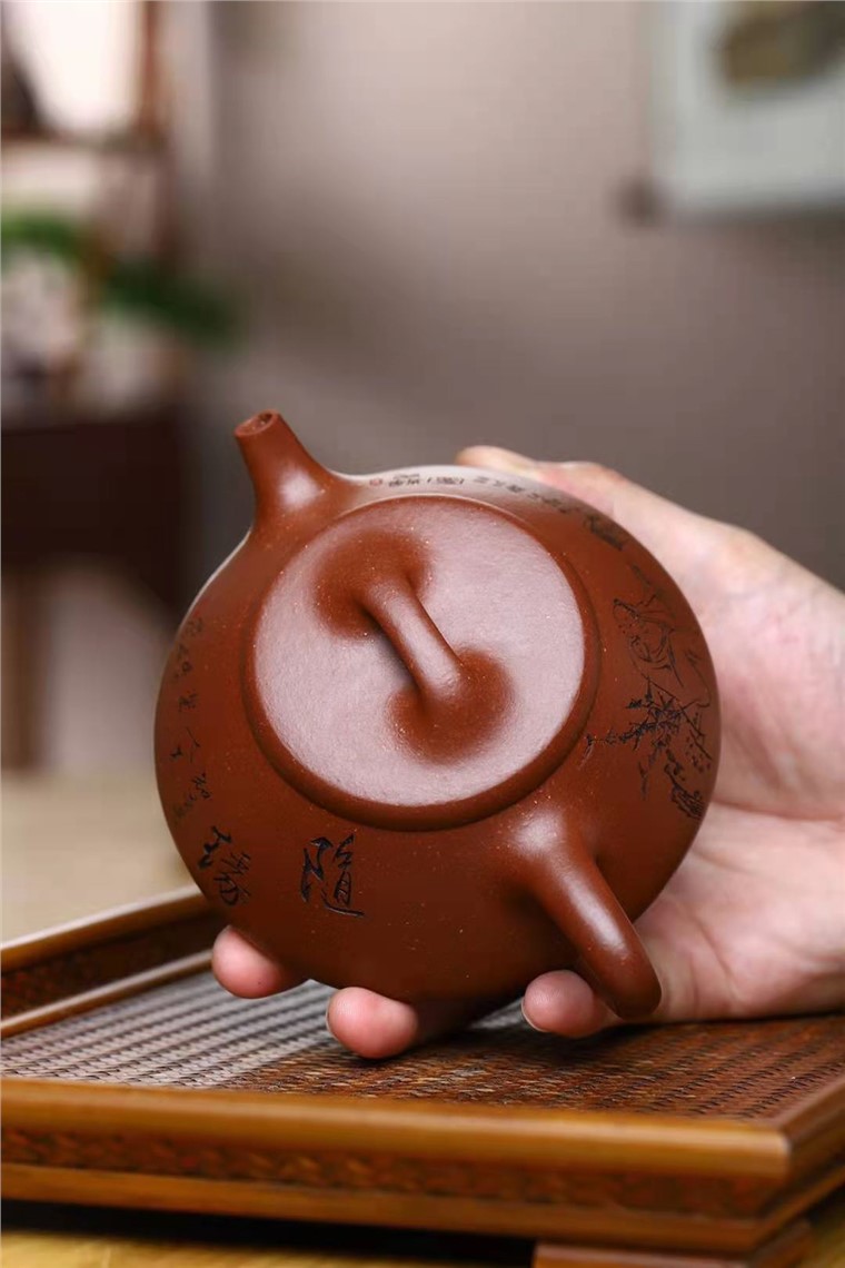 成梅英作品 纳瓢图片