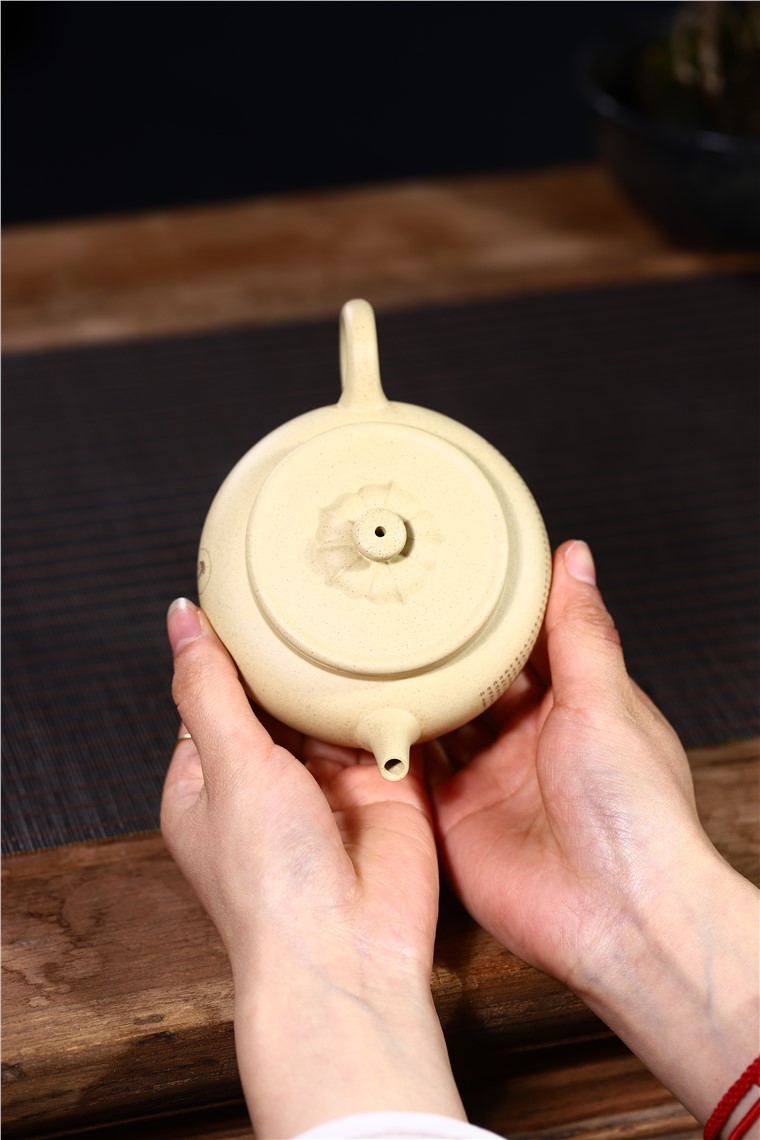 周莹作品 心经菱韵图片