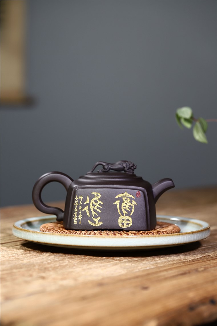 周莹作品 威震四方图片