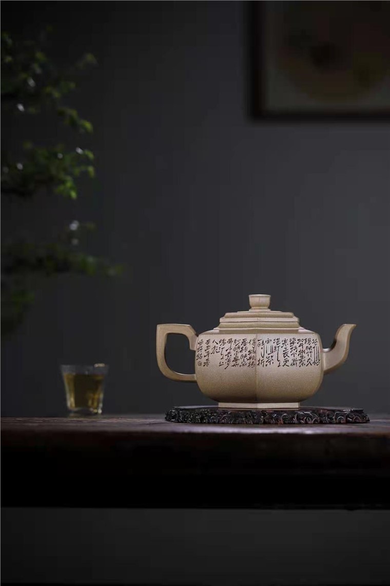 王岳龄作品 六方雪华图片