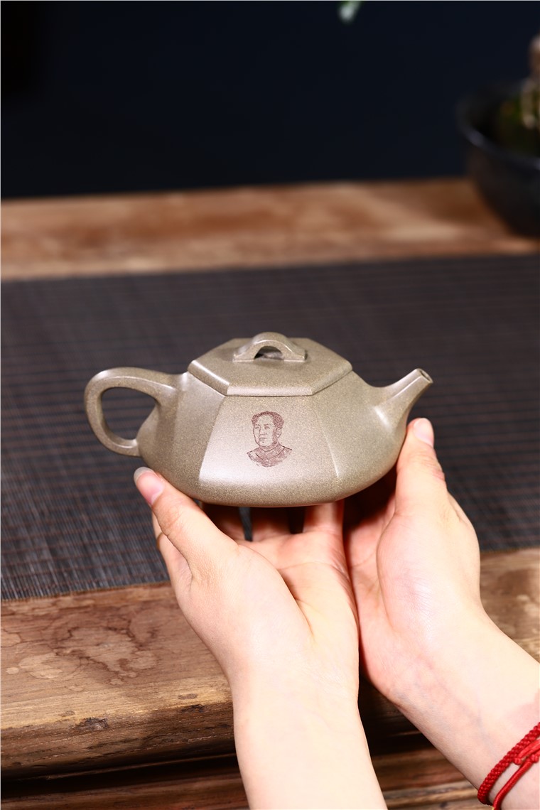 徐勤作品 六方纳瓢图片