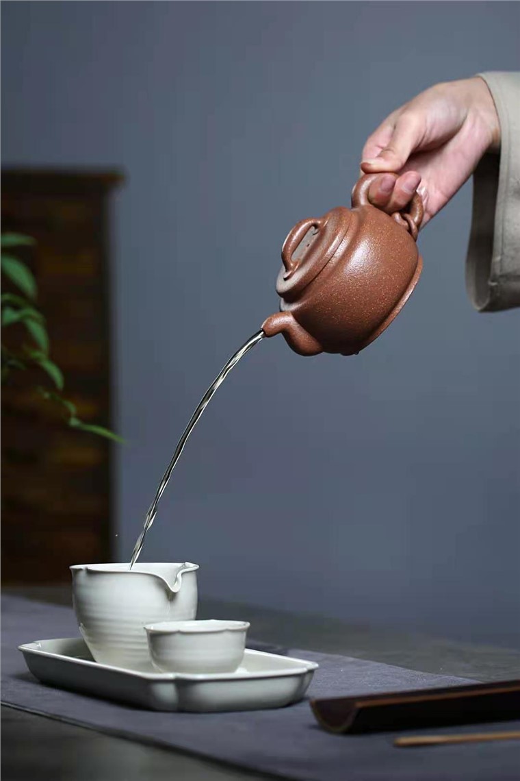 陈亚萍作品 瑞丰壶