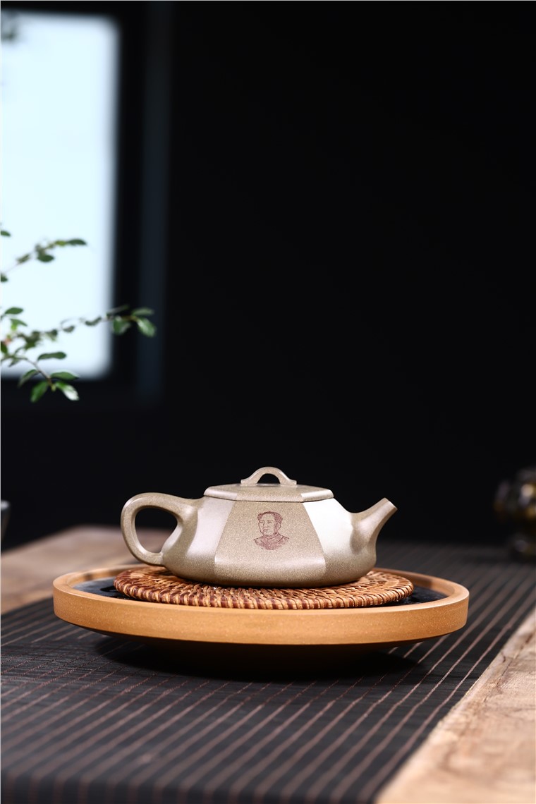 徐勤作品 六方纳瓢图片