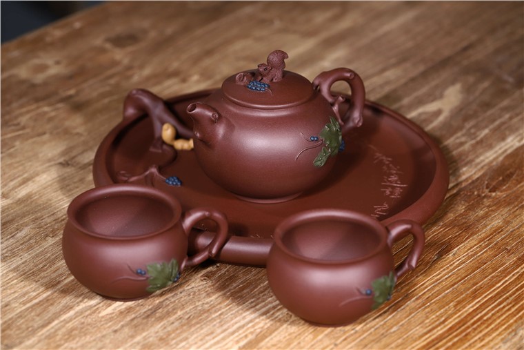 史宗娟作品 松鼠葡萄图片