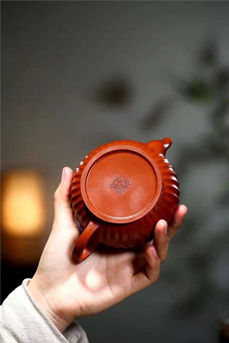 单志萍作品 菱花禅心图片