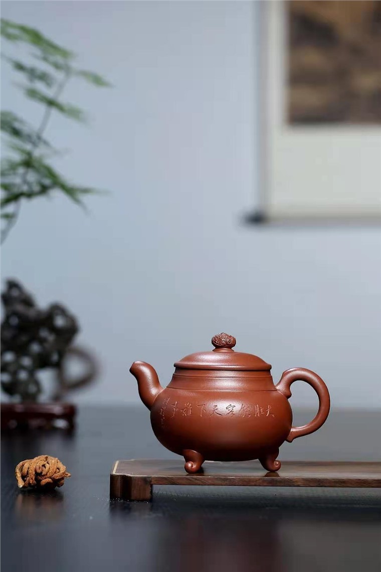 王国祥作品 三足祥龙图片