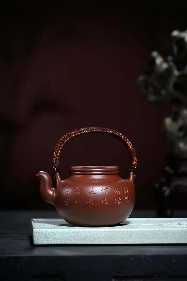 王国祥作品 蛋包提梁图片